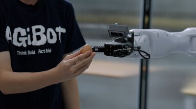 AGIBOT G2 産業向けヒューマノイドロボット